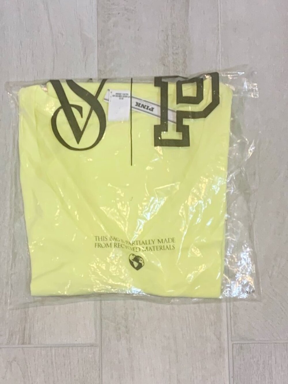 Victoria's Secret PINK Campus Cotton V-Neck Tee Pineapple Ice XS T-Shirt Yellow